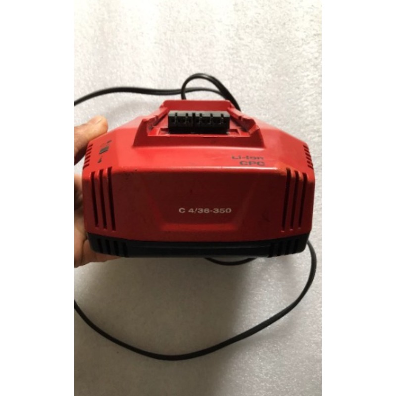 Multi-Voltage Fast Charger C 4 - Power Tools Hilti recension och pris